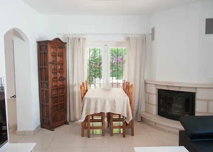 Сasa de vacaciones Marysol Sleeps 6 Fuengirola