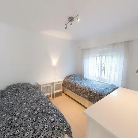 Marysol Sleeps 6 Holiday home *